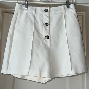 Zara white shorts. Never worn - great condition. Size M